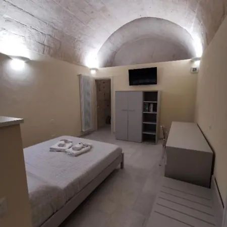 Radici Cave & Bed & Breakfast Matera