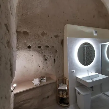 Radici Cave &