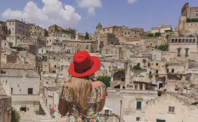 Radici Cave & 3* Matera